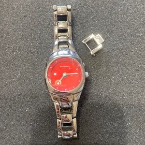 Authentic red faced fossil watch with extra link